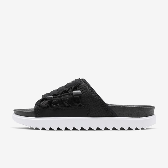 Nike Asuna Women's Slides Black and White Size 7 like New without box